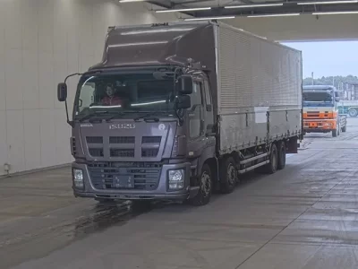 Isuzu GIGA