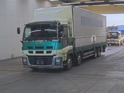 Isuzu GIGA