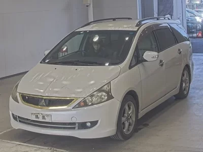 Mitsubishi GRANDIS