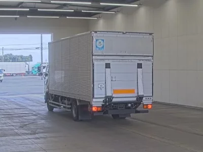 Mitsubishi FUSO FIGHTER