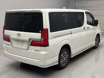 Toyota GRANACE