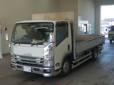 Isuzu ELF