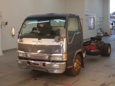 Isuzu ELF