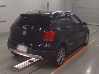 Volkswagen CROSS POLO
