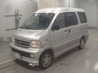 Daihatsu ATRAI SEVEN