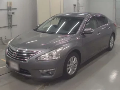 Nissan TEANA