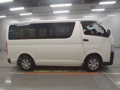 Toyota REGIUS ACE VAN