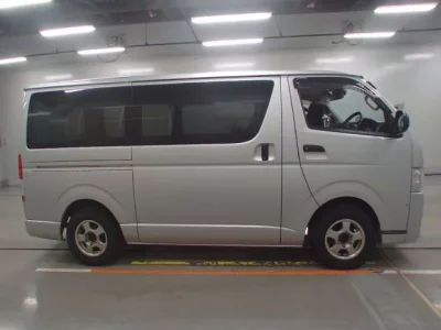 Toyota REGIUS ACE VAN