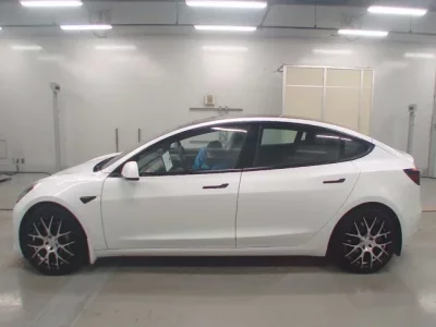 Tesla MODEL3