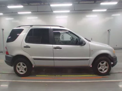 Mercedes-Benz ML CLASS