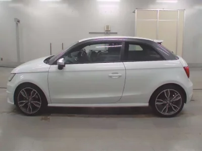 Audi S1