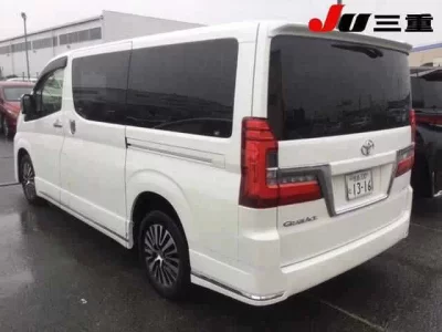 Toyota GRANACE