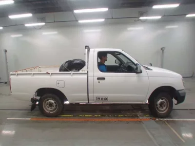 Nissan DATSUN PICKUP