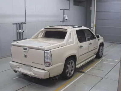 GM CADILLAC ESCALADE