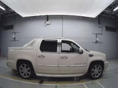 GM CADILLAC ESCALADE