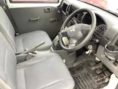 Mitsubishi MINICAB TRUCK