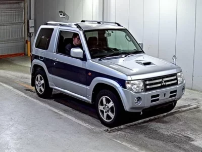 Mitsubishi PAJERO MINI