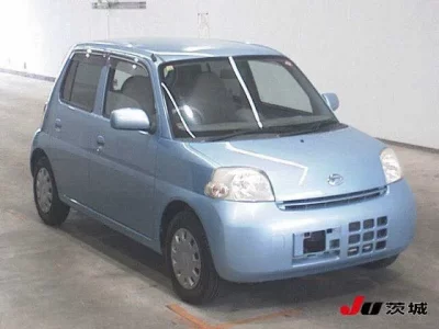 Daihatsu Esse