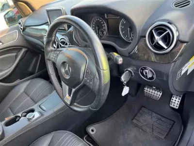 Mercedes-Benz B CLASS