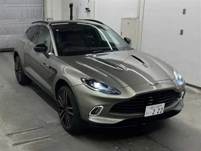 Aston Martin DBX