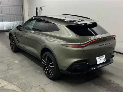Aston Martin DBX