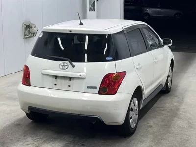 Toyota IST