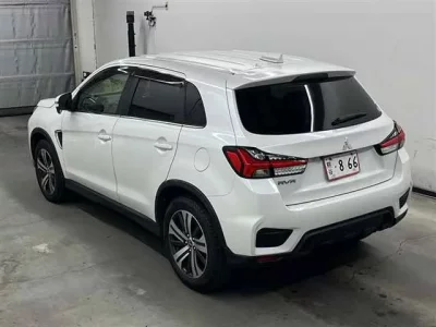Mitsubishi RVR