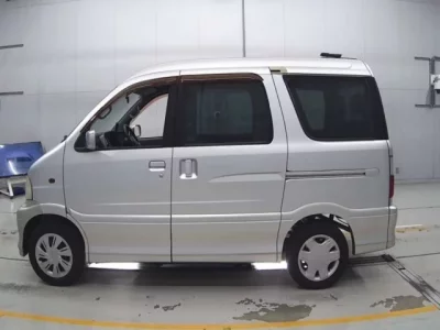 Daihatsu ATRAI SEVEN