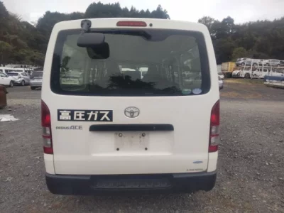 Toyota REGIUS ACE VAN