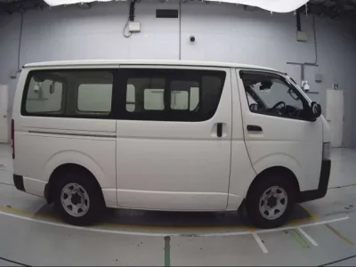 Toyota REGIUS ACE VAN