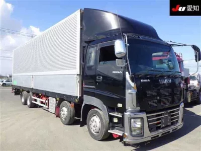 Isuzu GIGA