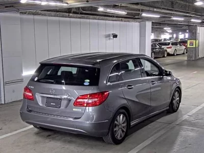 Mercedes-Benz B CLASS