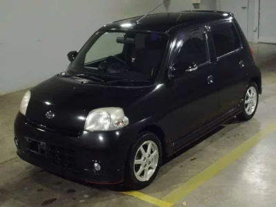 Daihatsu Esse