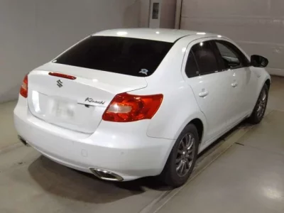 Suzuki KIZASHI