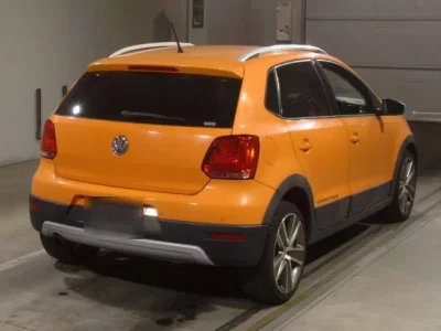 Volkswagen CROSS POLO