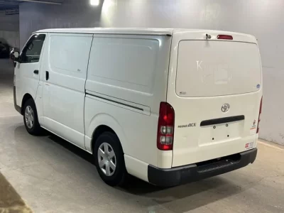 Toyota REGIUS ACE VAN