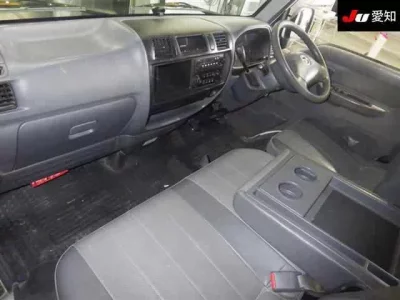 Mazda BONGO BRAWNY VAN