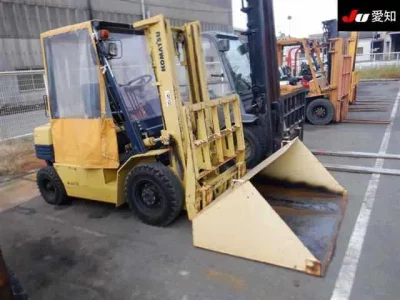 KOMATSU FORKLIFT