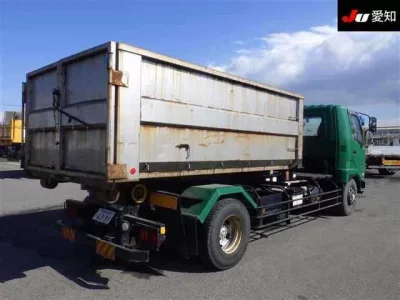 Mitsubishi FUSO FIGHTER