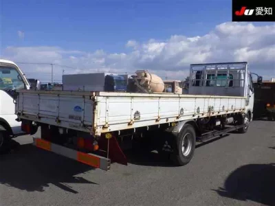 Mitsubishi FUSO FIGHTER