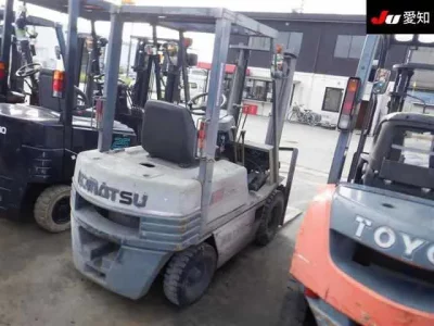 KOMATSU FORKLIFT