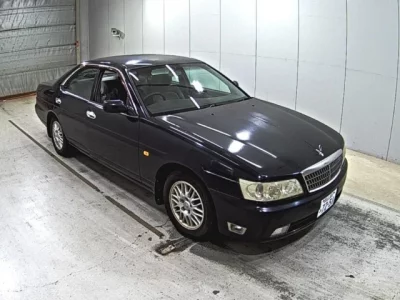 Nissan LAUREL