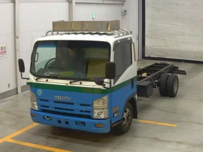 Isuzu ELF
