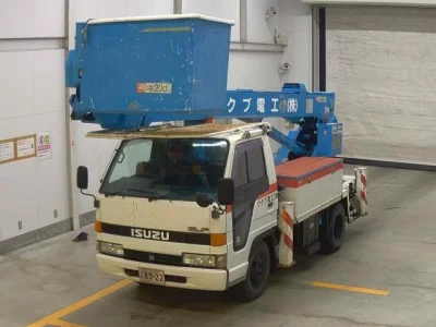 Isuzu ELF