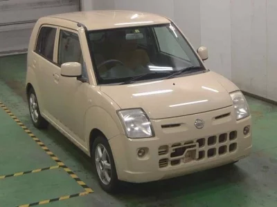 Nissan PINO