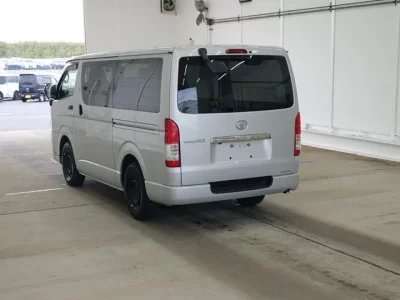 Toyota REGIUS ACE VAN