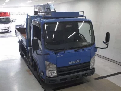 Isuzu ELF