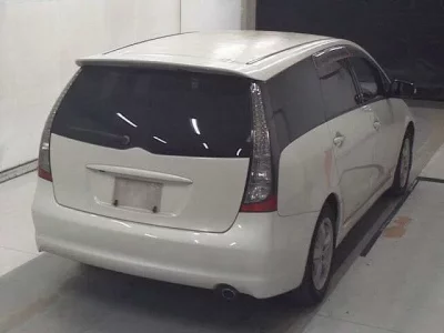 Mitsubishi GRANDIS