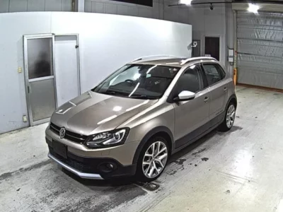 Volkswagen CROSS POLO