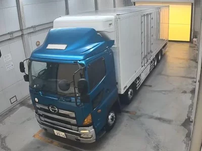 Hino TRUCK